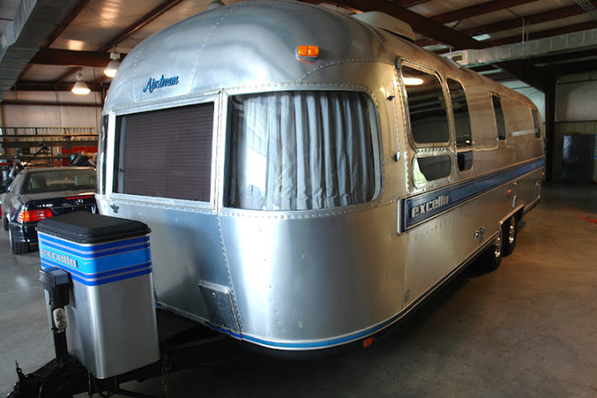 1988 AIRSTREAM Excella, 16