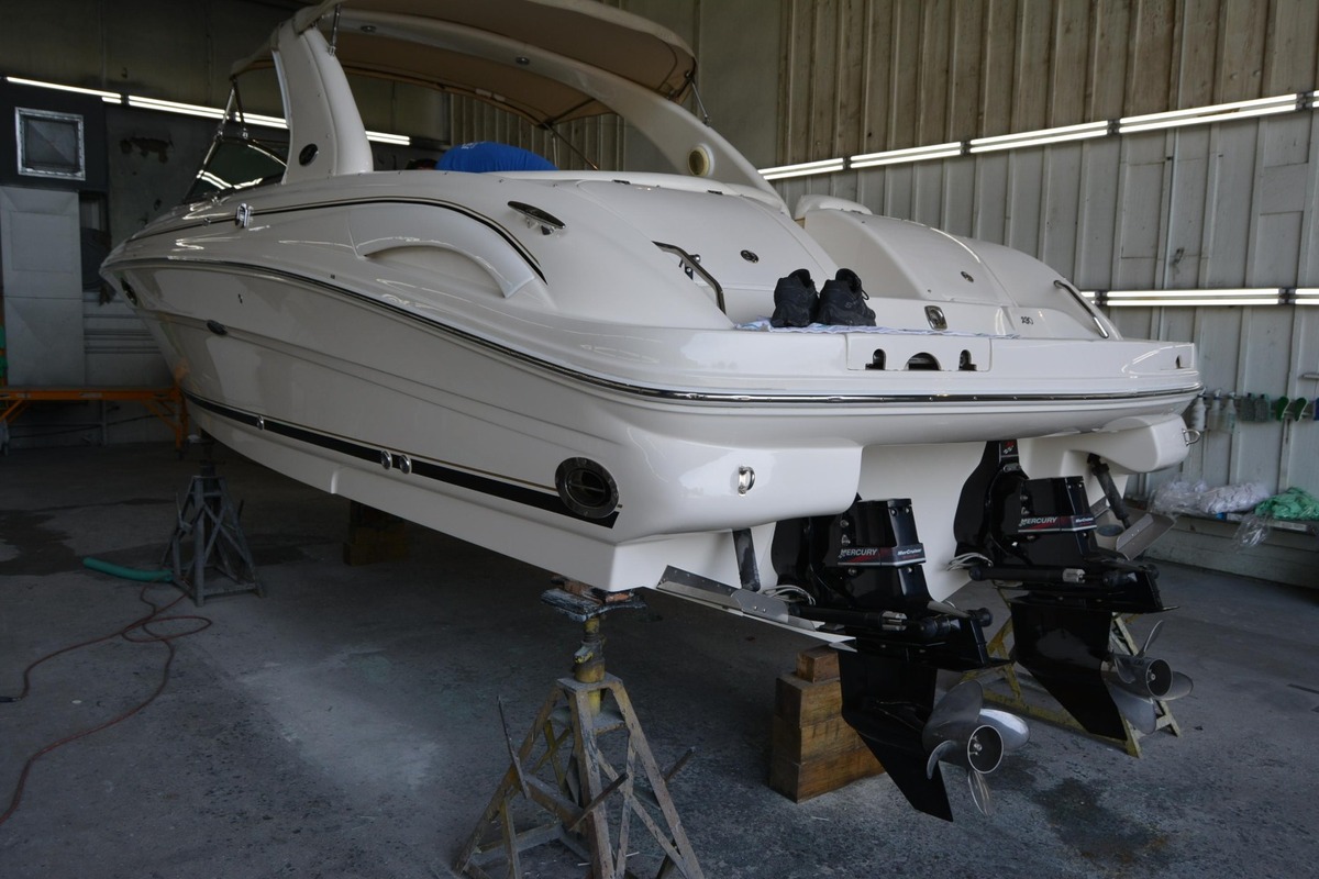 2001 Sea Ray 290 Select, 2