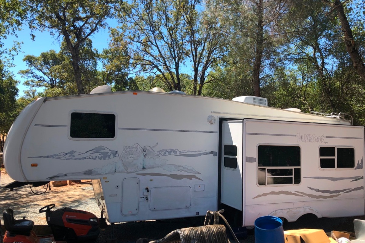 2005 Wildcat by Forest River 29RL, 2