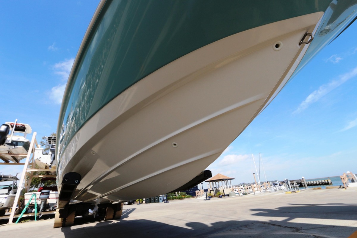 2015 Boston Whaler 240 Dauntless, 1