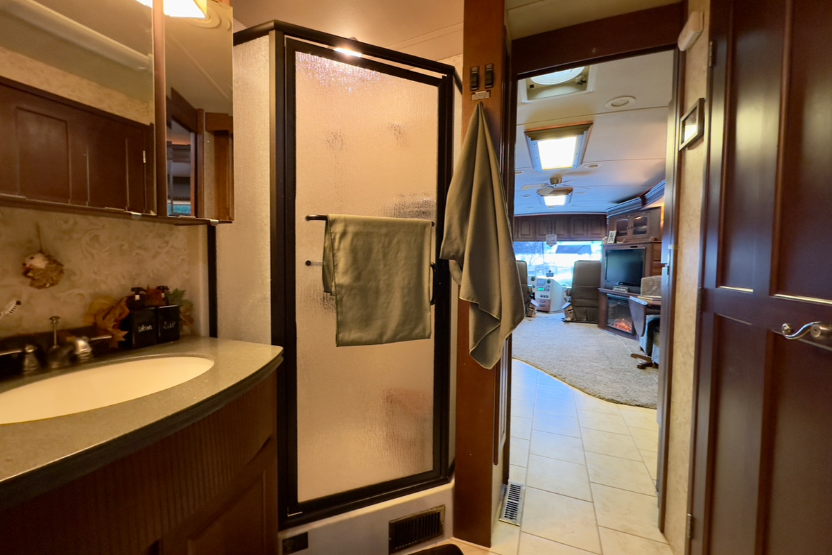 2007 Winnebago Vectra 40FD, 10