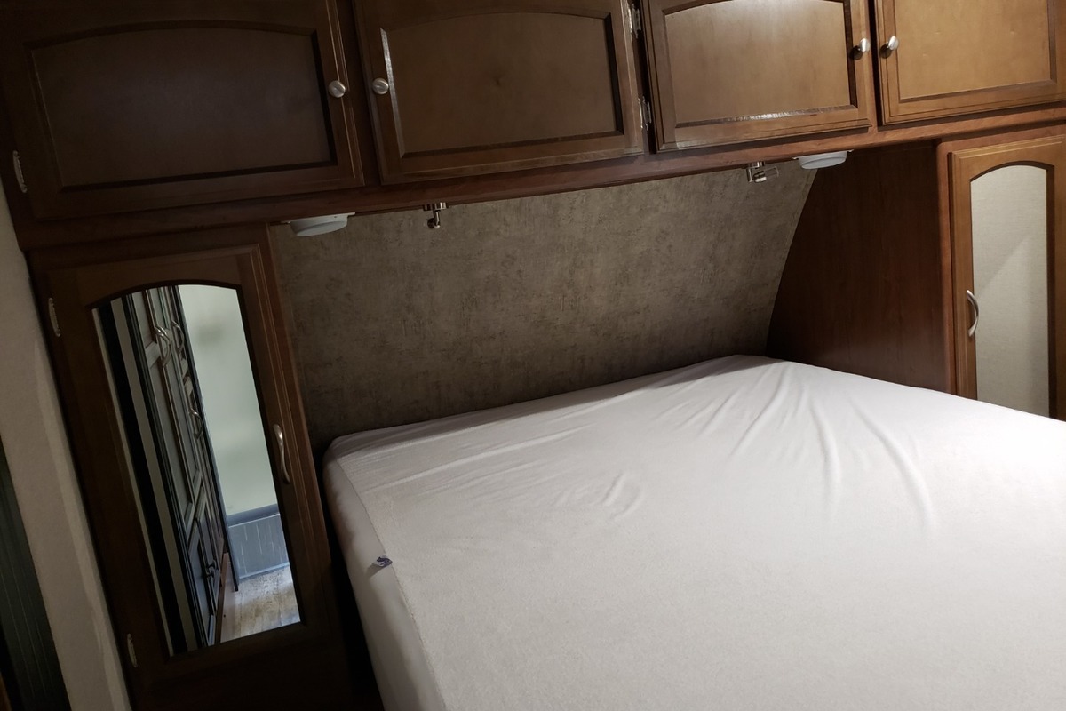 2016 Coachmen Freedom Express 298REDS 298 REDS, 17