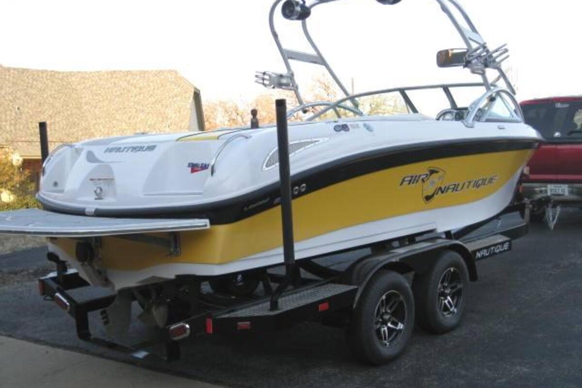 2008 Correct Craft Air Nautique 211 Limited, 1