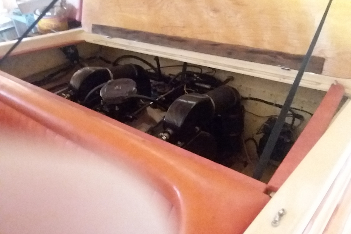 1981 SKV Cabin Day Cruiser, 4