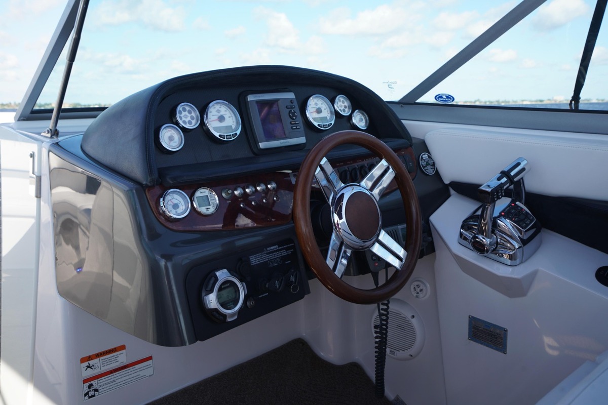 2011 Four Winns H Series H310, 17