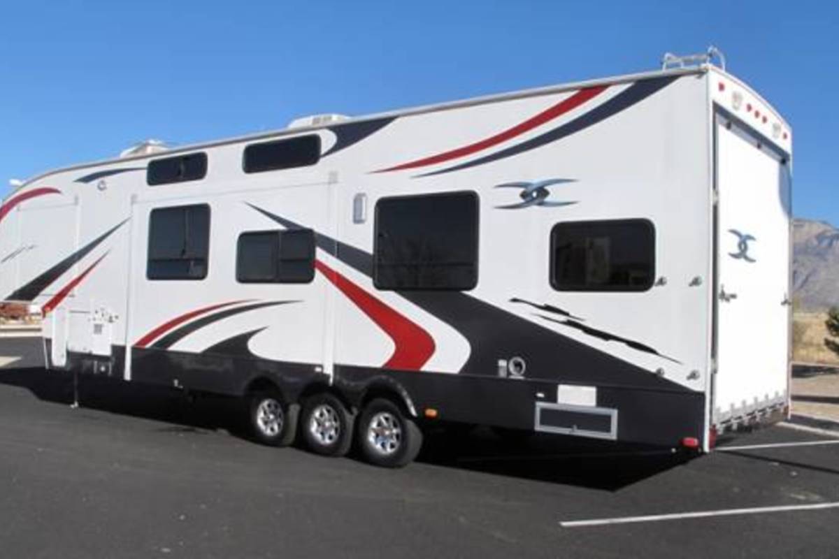 2008 Keystone FUZION FZ373, 4