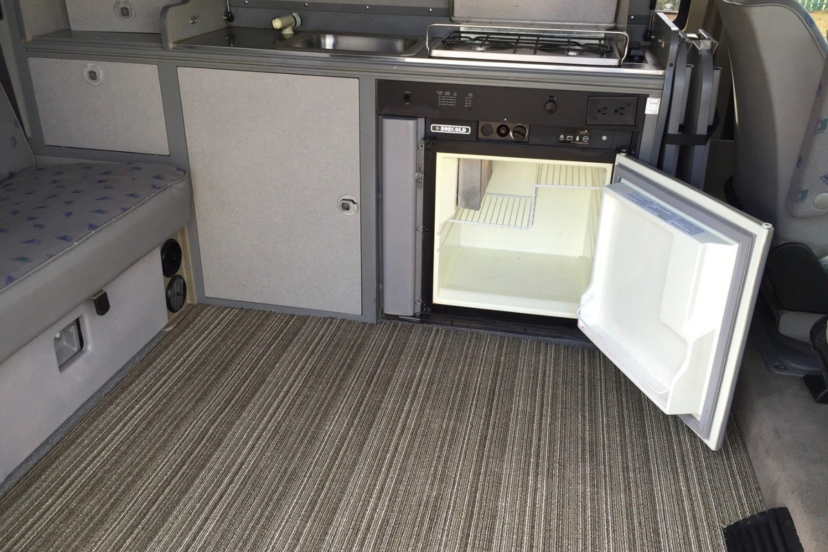 1999 Volkswagen EuroVan, 3