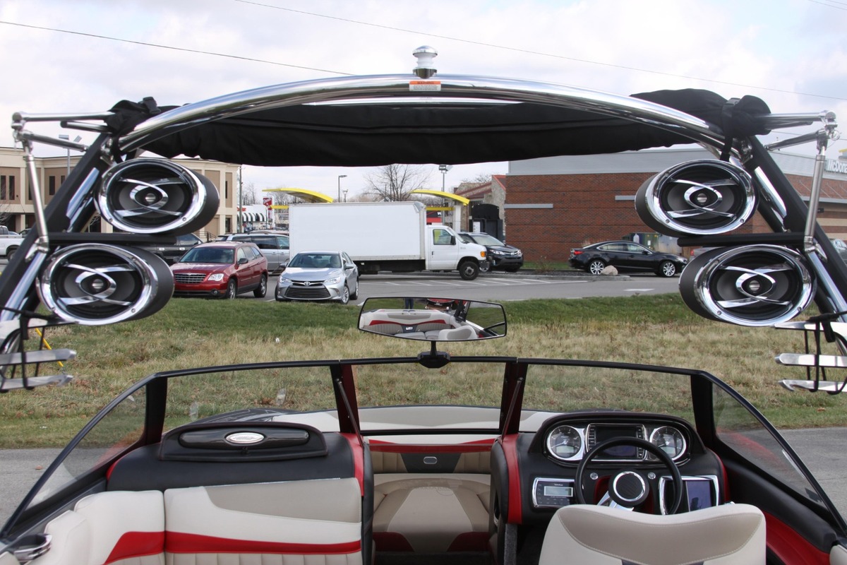 2015 Malibu Wakesetter 22 MXZ, 2