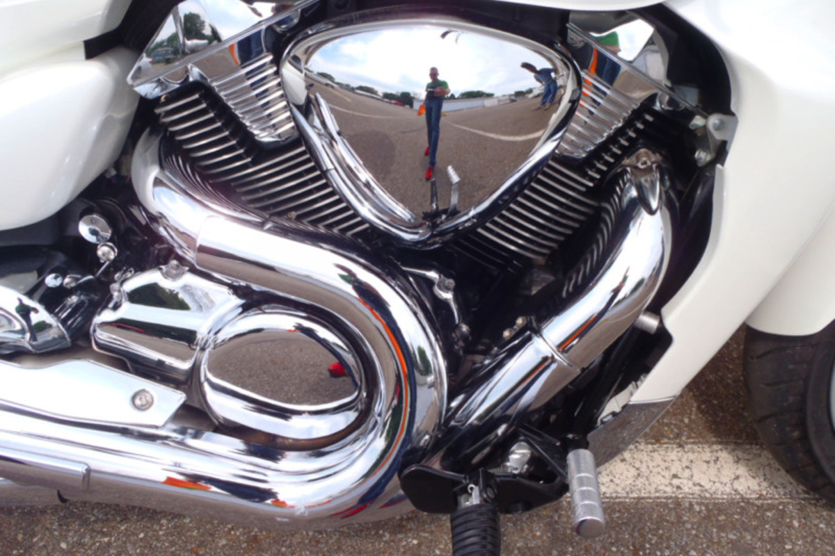 2007 SUZUKI M109R BOULEVARD, 3