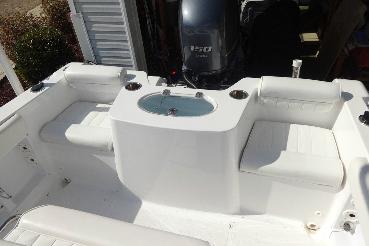 2012 Sea Hunt Triton 210, 15
