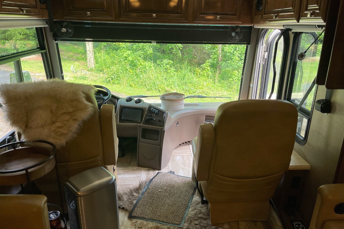 2016 Thor Motor Coach Venitian T42, 10
