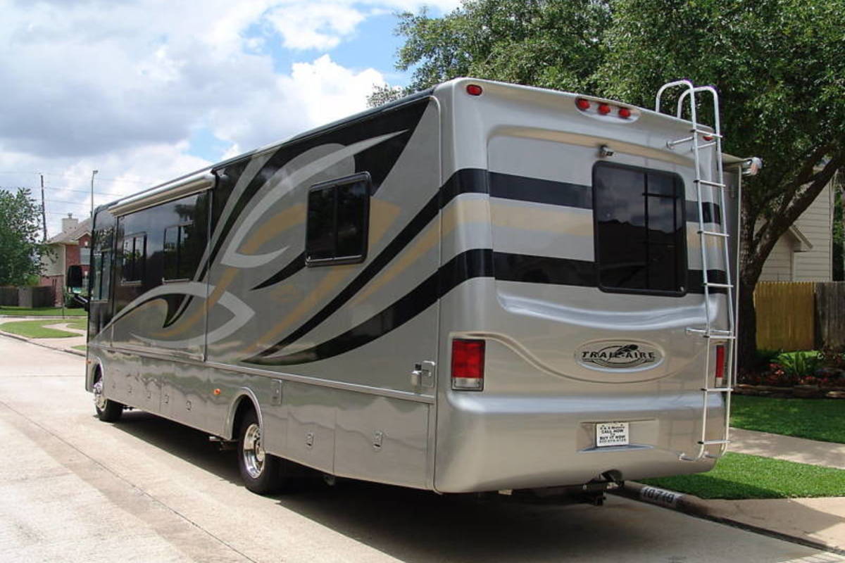 2007 R-Vision Trail-Aire 35', 0