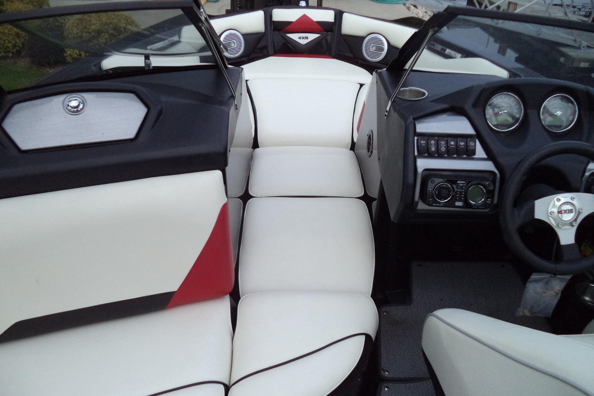 2012 Axis A22, 12