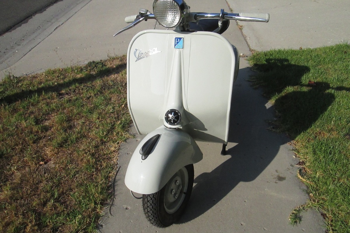 1955 Vespa 125 ACMA, 1