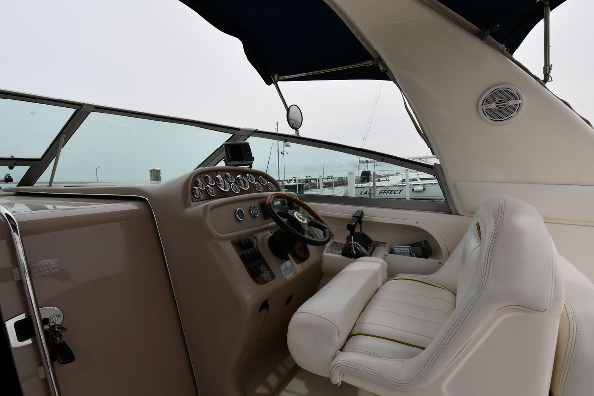 2001 Sea Ray 290 Sundancer, 16
