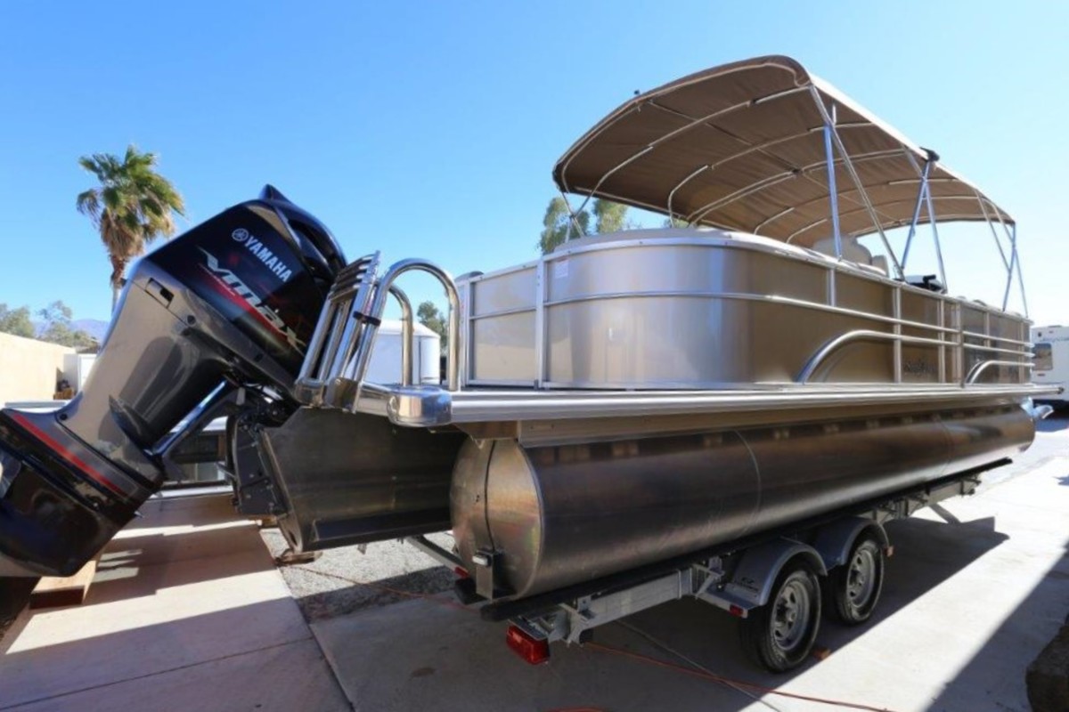 2016 Smoker Craft Sunchaser Eclipse 25, 8