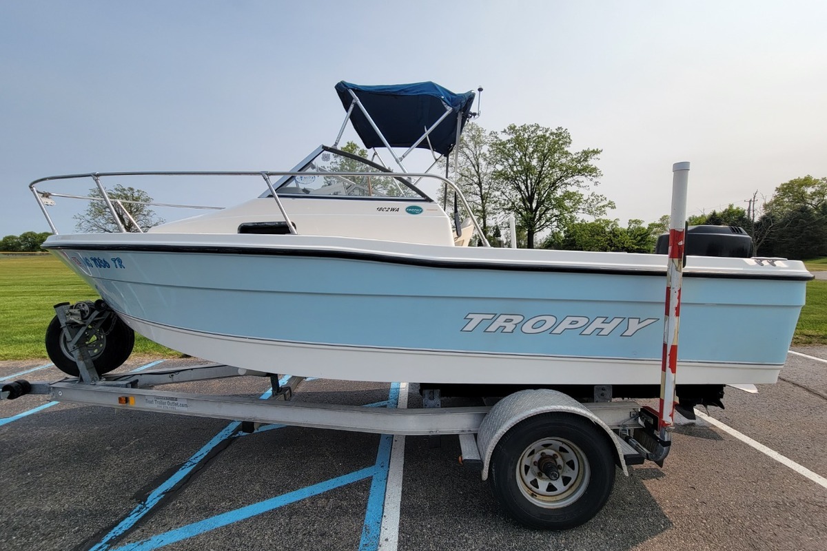 2006 Bayliner Trophy 1802 WA, 0