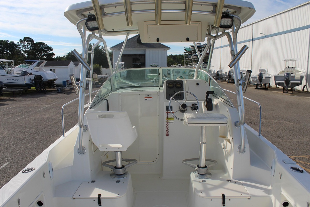2004 Hydra-Sports Custom 230 WA, 5