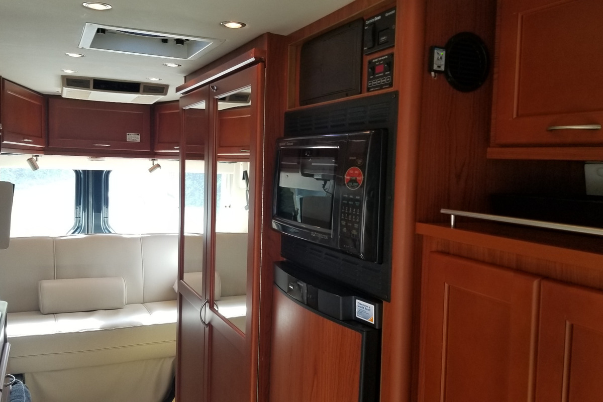 2012 GREAT WEST VAN LEGEND MERCEDES SPRINTER 3500, 7