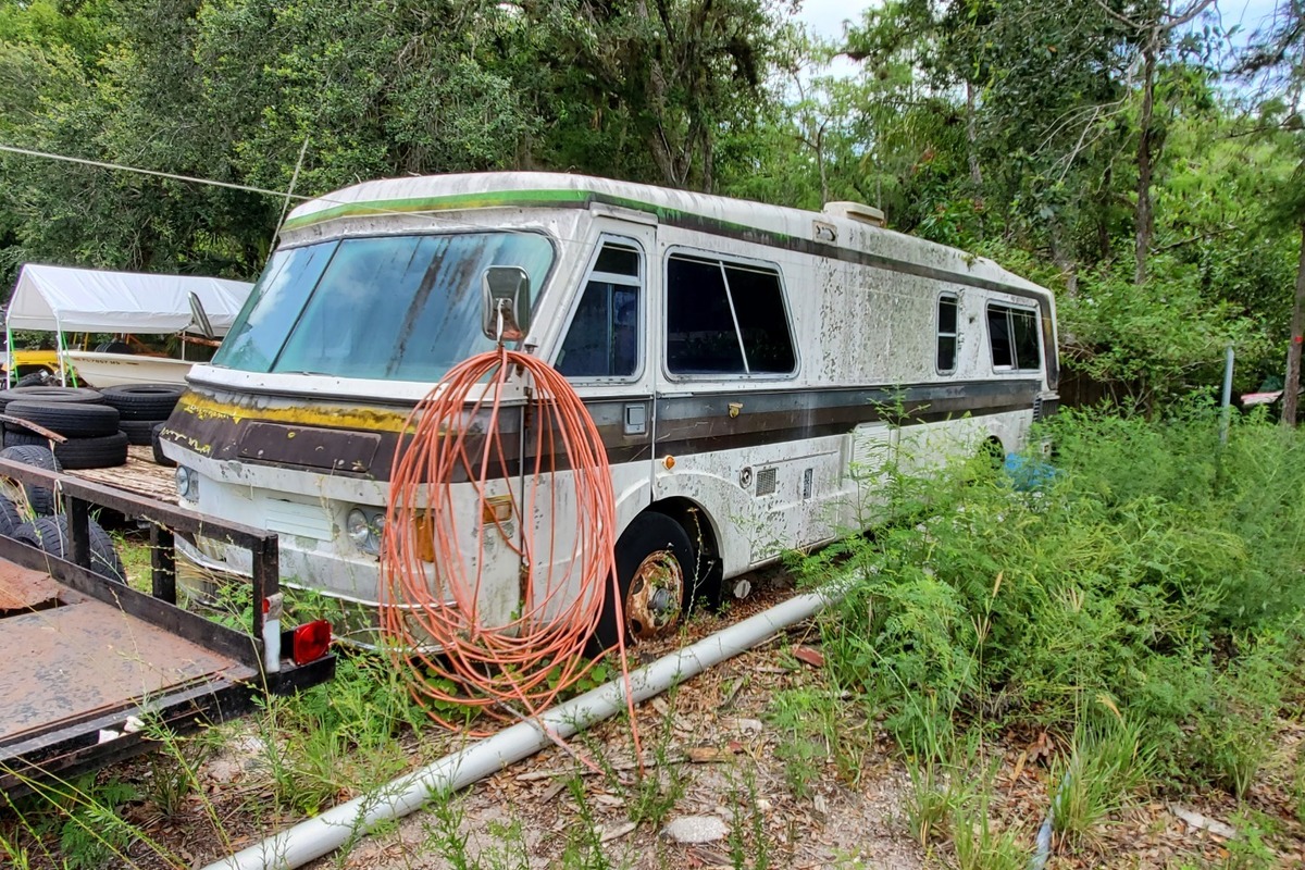1976 FMC J310, 4