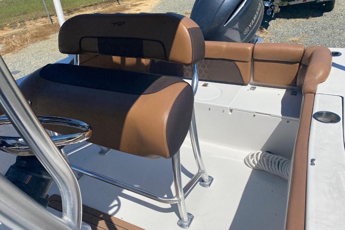 2017 Tidewater 210 LXF, 5
