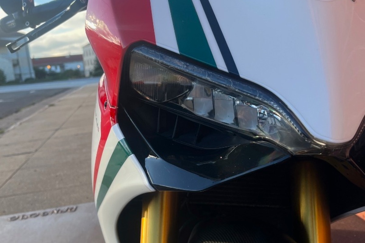 2012 Ducati Panigale S Tricolore, 10