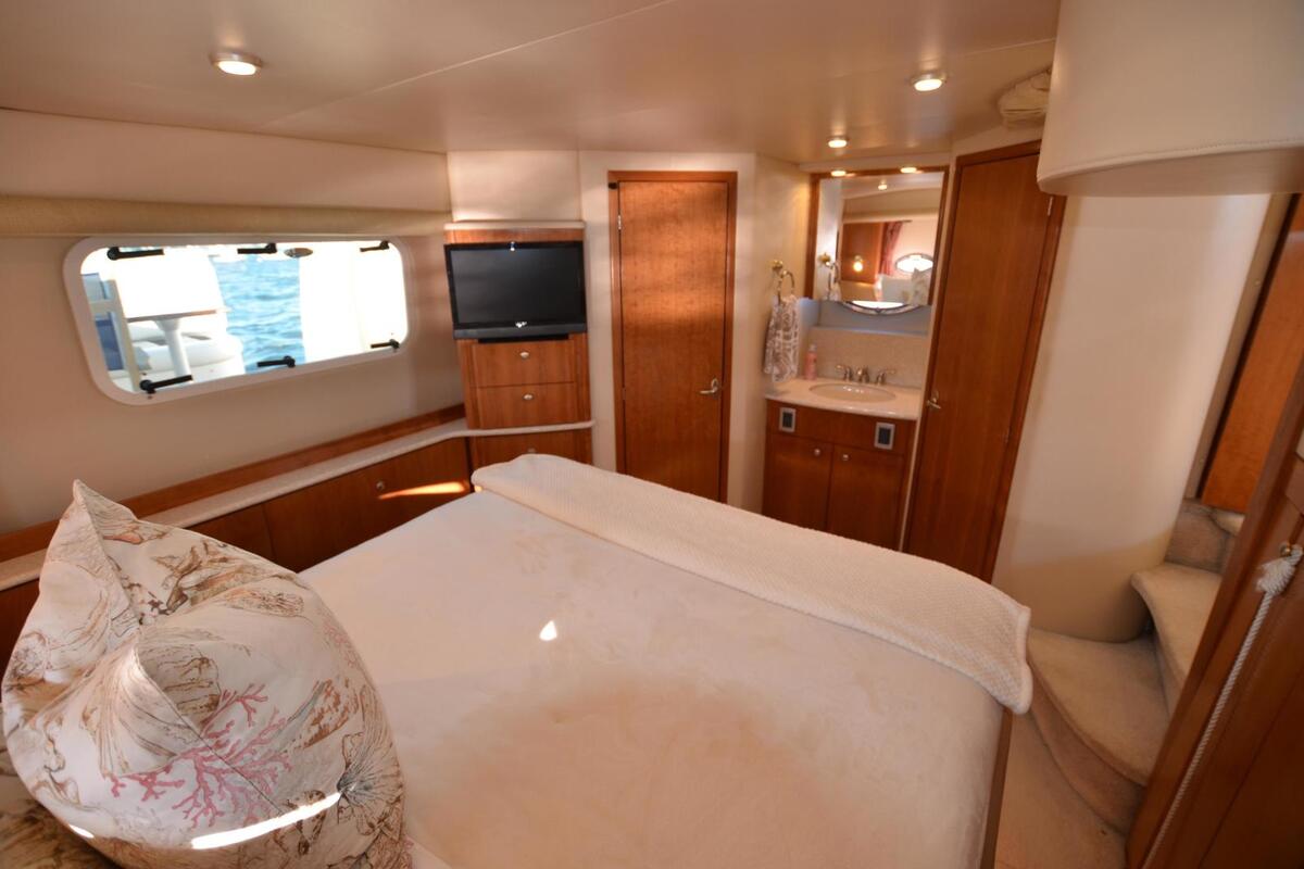 2004 Meridian Yachts 459, 27