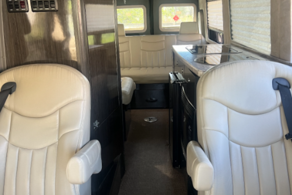 2012 Mercedes Airstream Sprinter 3500, 3