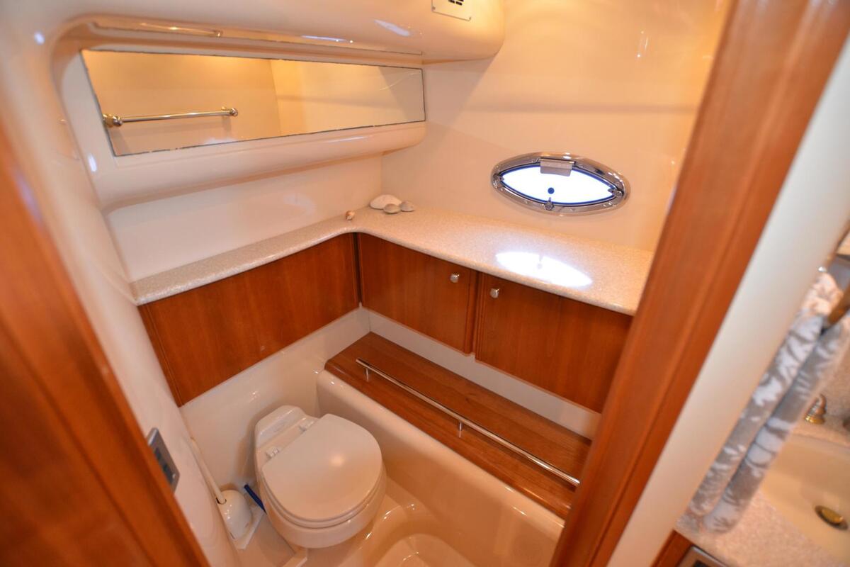 2004 Meridian Yachts 459, 30