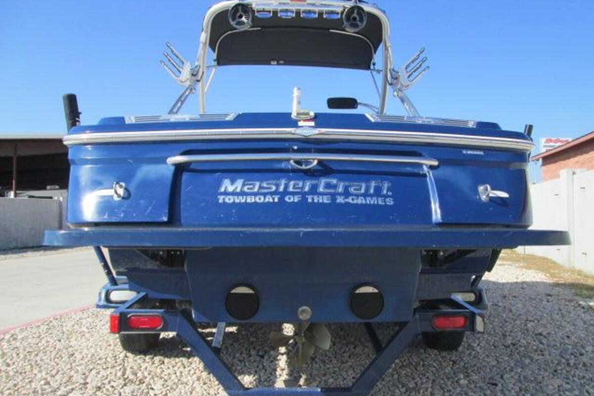 2004 MasterCraft Xstar, 2