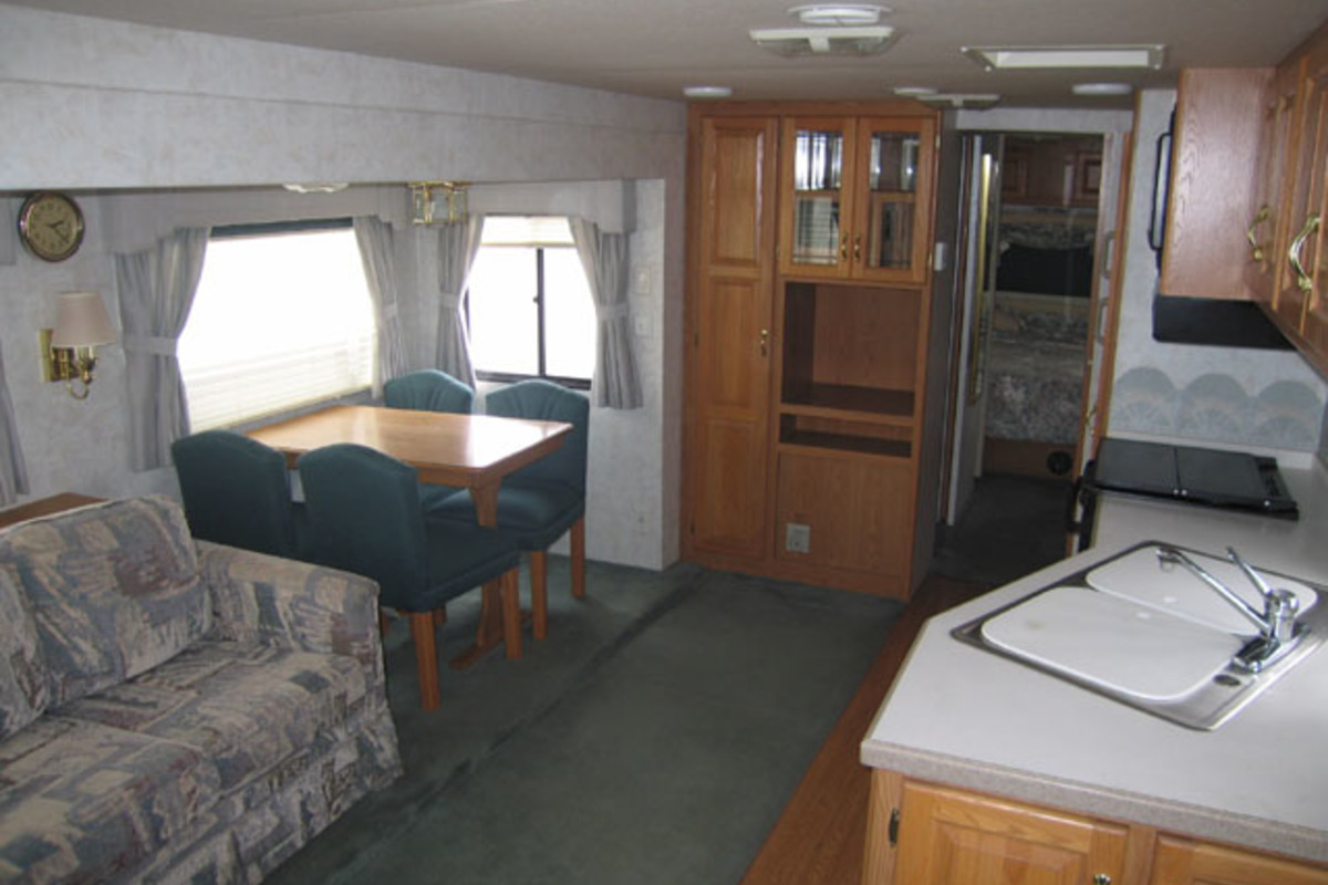 1998 Kountry Star By Newmar XL RLWB, 2