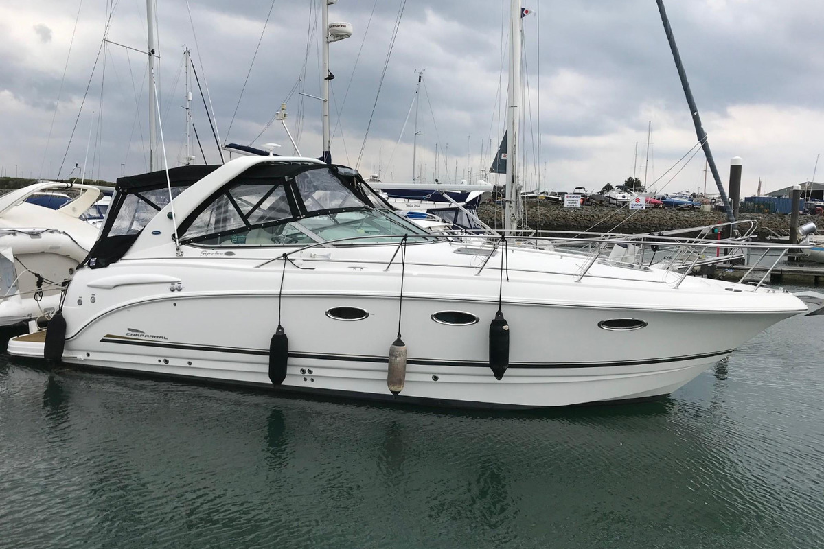 2003 Chaparral 320 Signature, 1