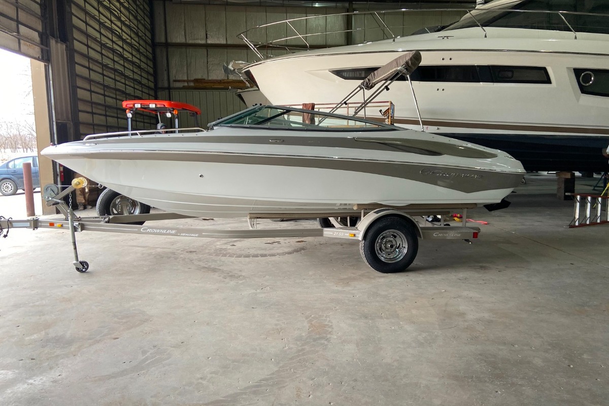 2012 Crownline 21 SS, 1