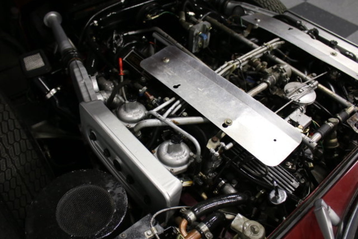 1974 Jaguar XKE, 23