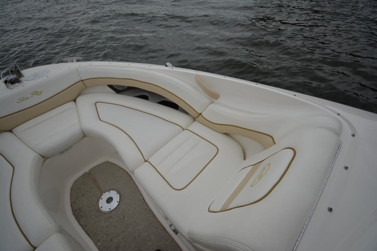 2001 Sea Ray 290 Select, 12