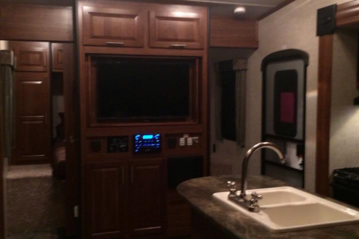 2014 Fuzion 301, 5