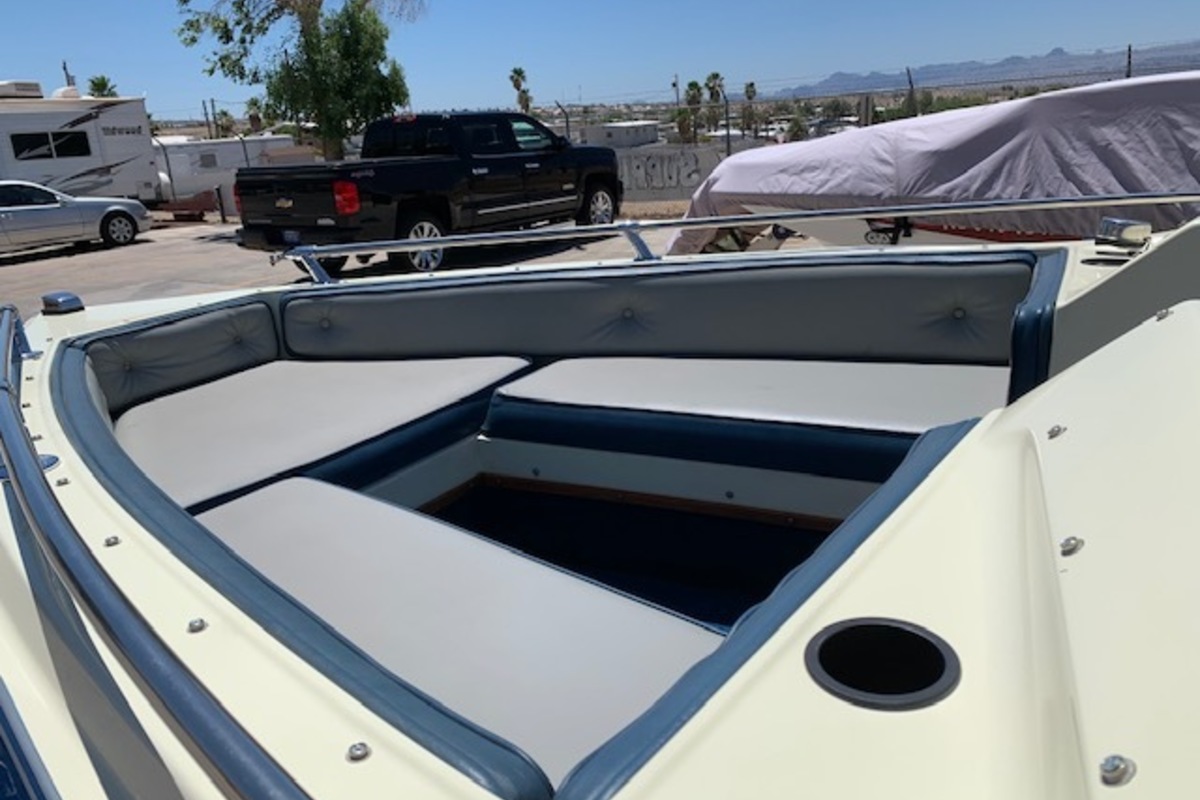 1988 Seaswirl Spyder 202, 22