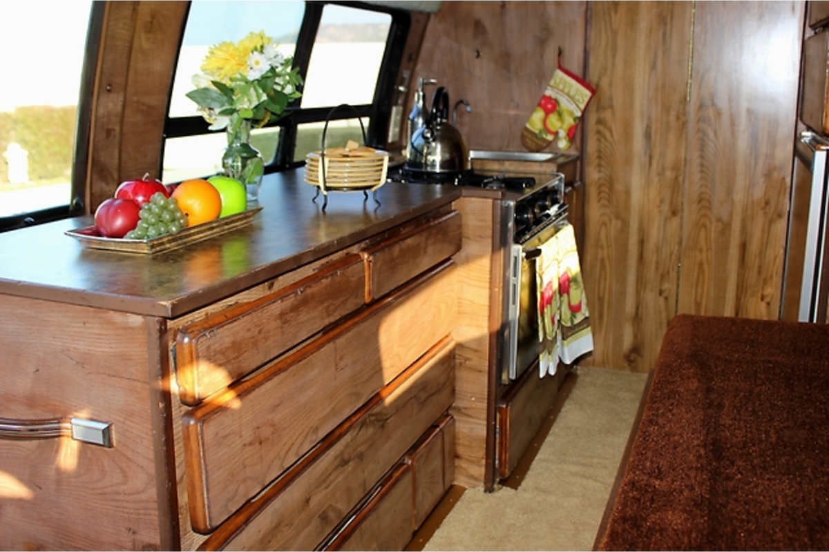 1983 Ford E150 SUPERVAN XL, 4