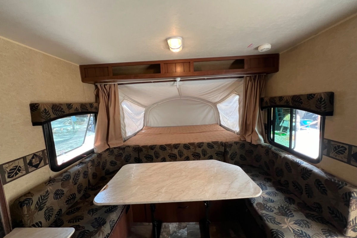2014 Jayco Feather Ultra Light X23B, 3