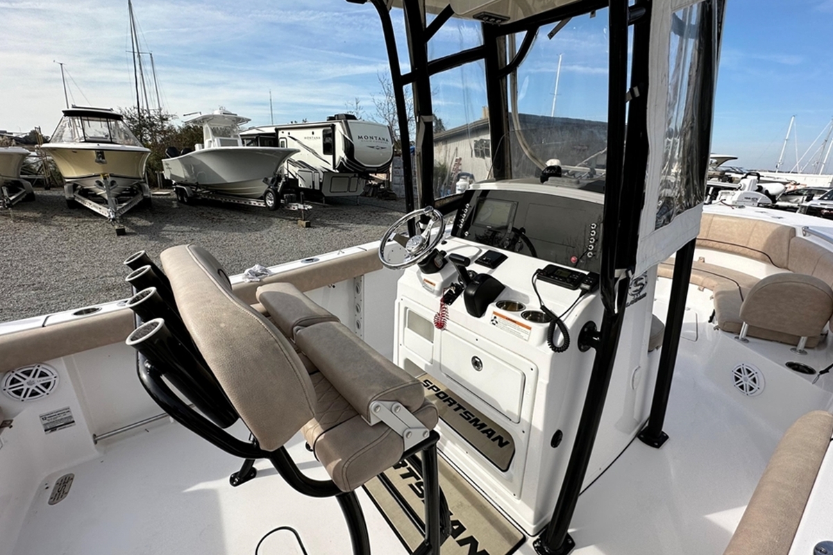 2019 Sportsman Boats Heritage 231, 5