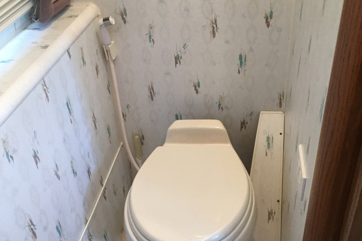 2001 Lazy Daze rear bath-- twin sofa's, 17