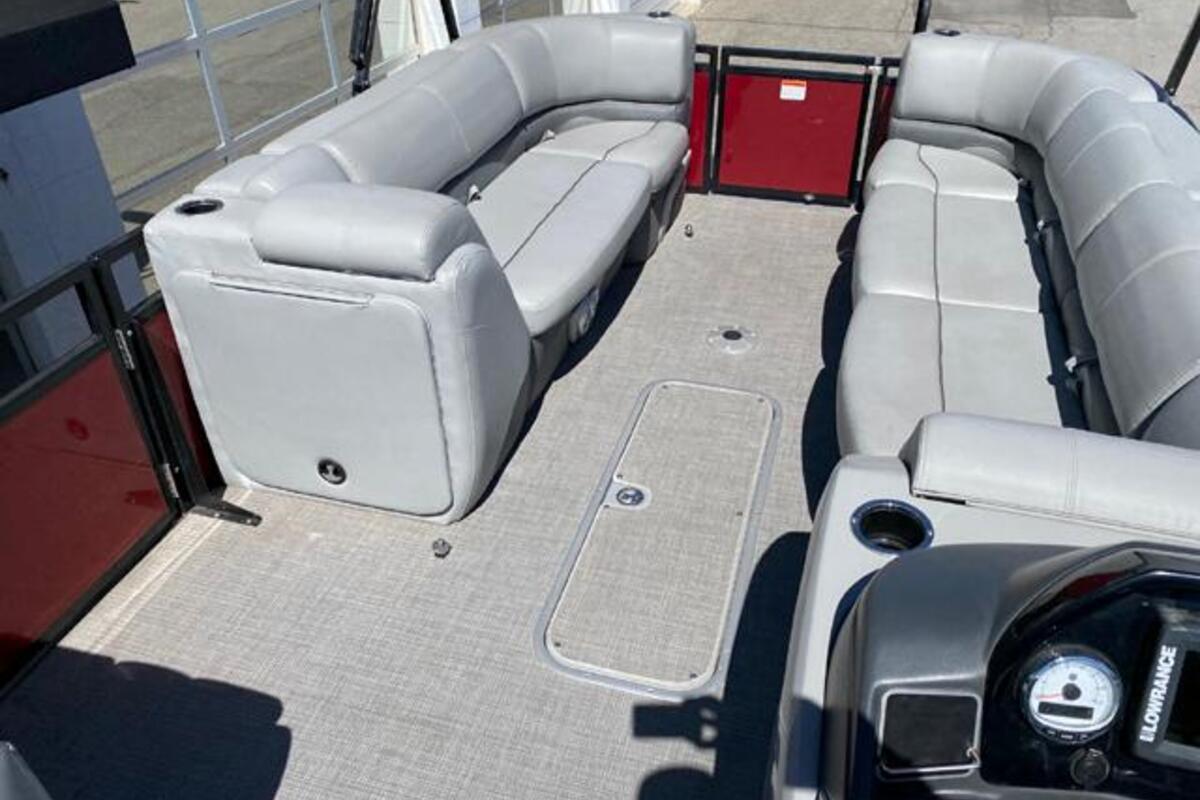 2019 Regency Boats 250 DL3 Triple-Toon, 4