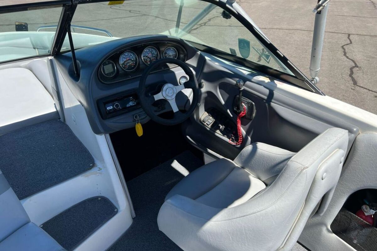 2002 Centurion Typhoon, 7