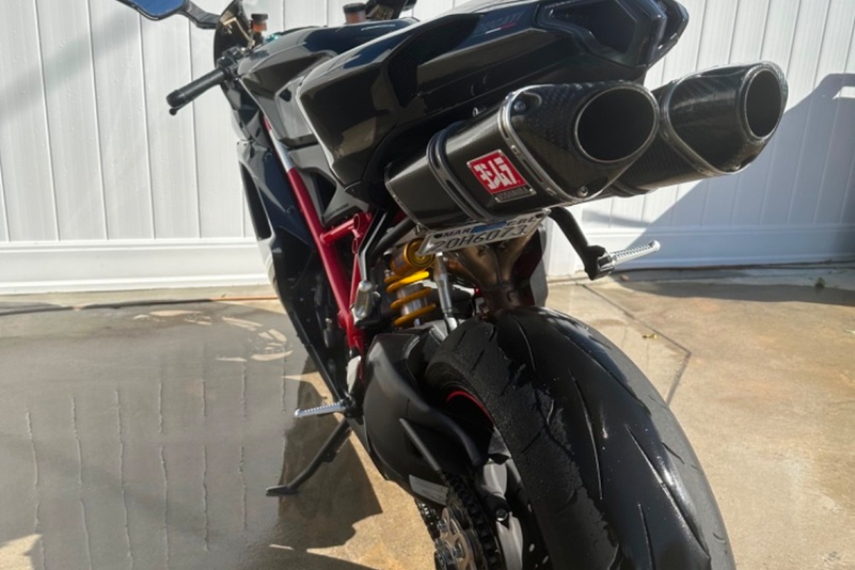 2010 Ducati 1198S, 6