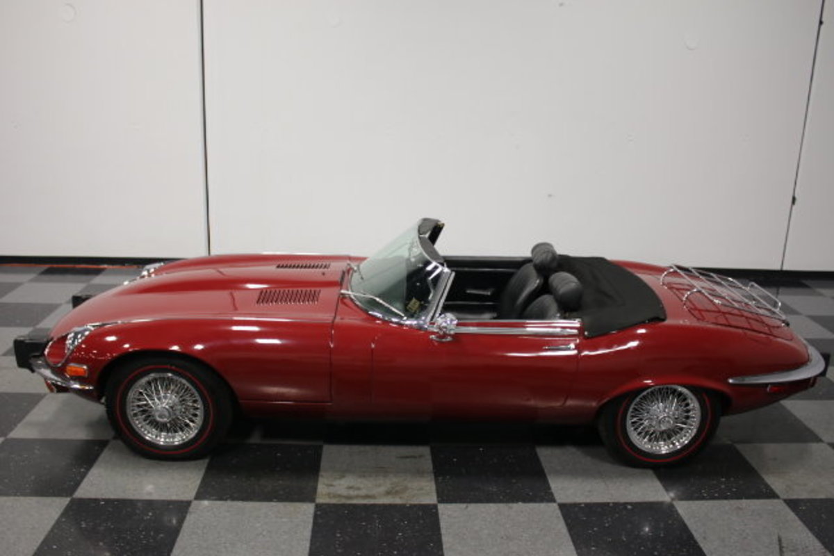 1974 Jaguar XKE, 11