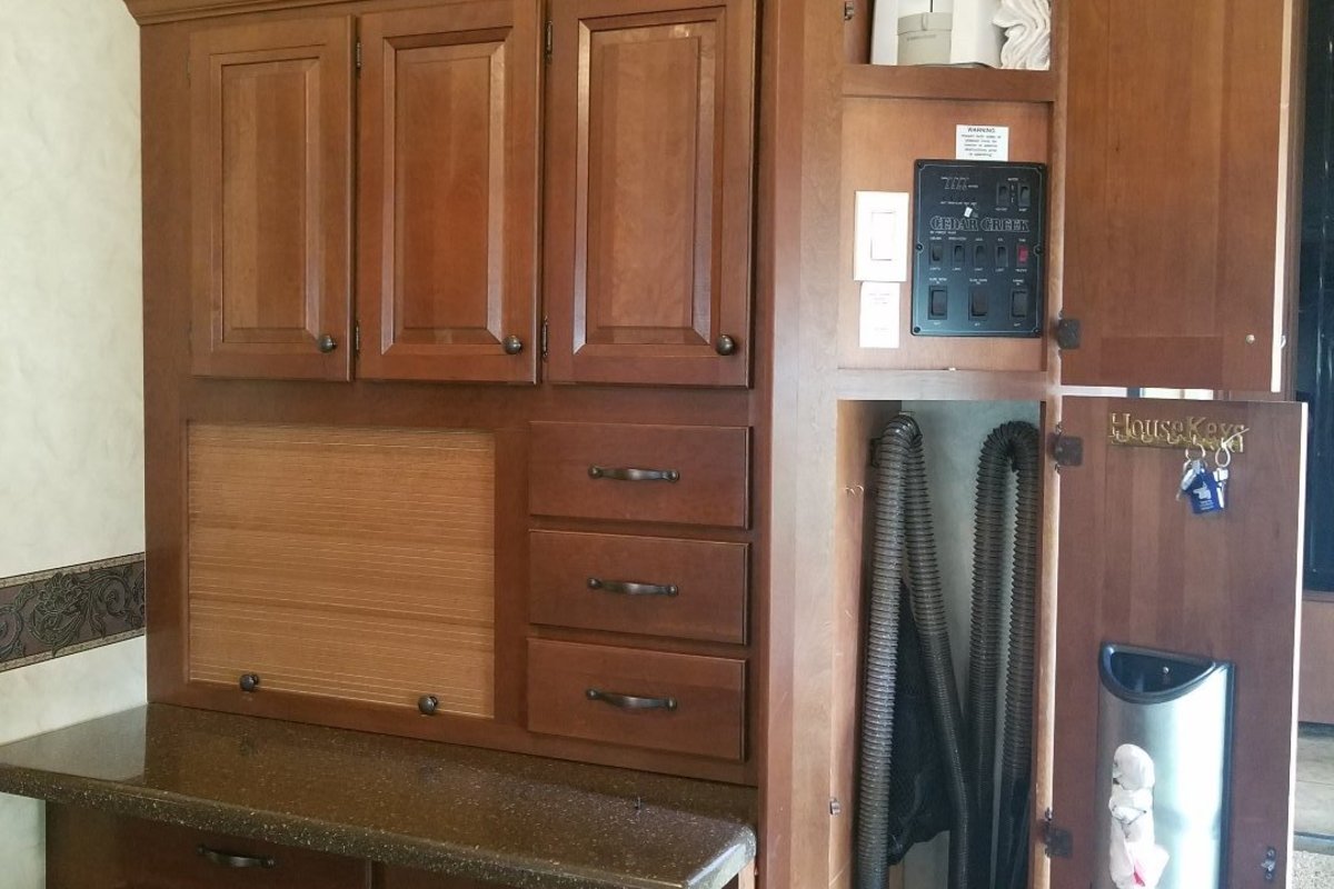 2012 Forest River Cedar Creek 34RSLA, 16