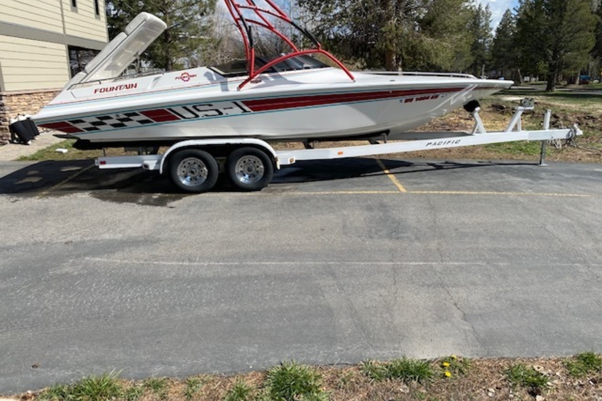 1995 Fountain 24 CS, 0
