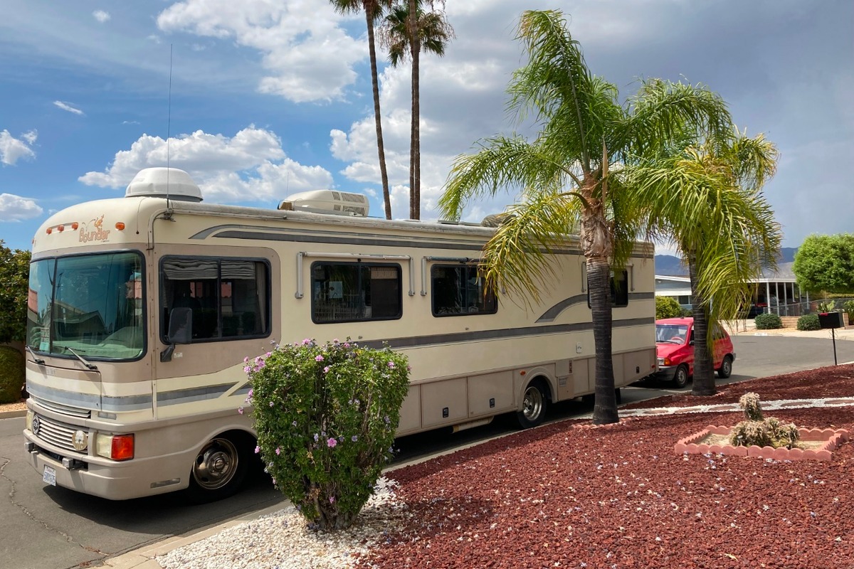 1997 Fleetwood Bounder in Hemet, CA