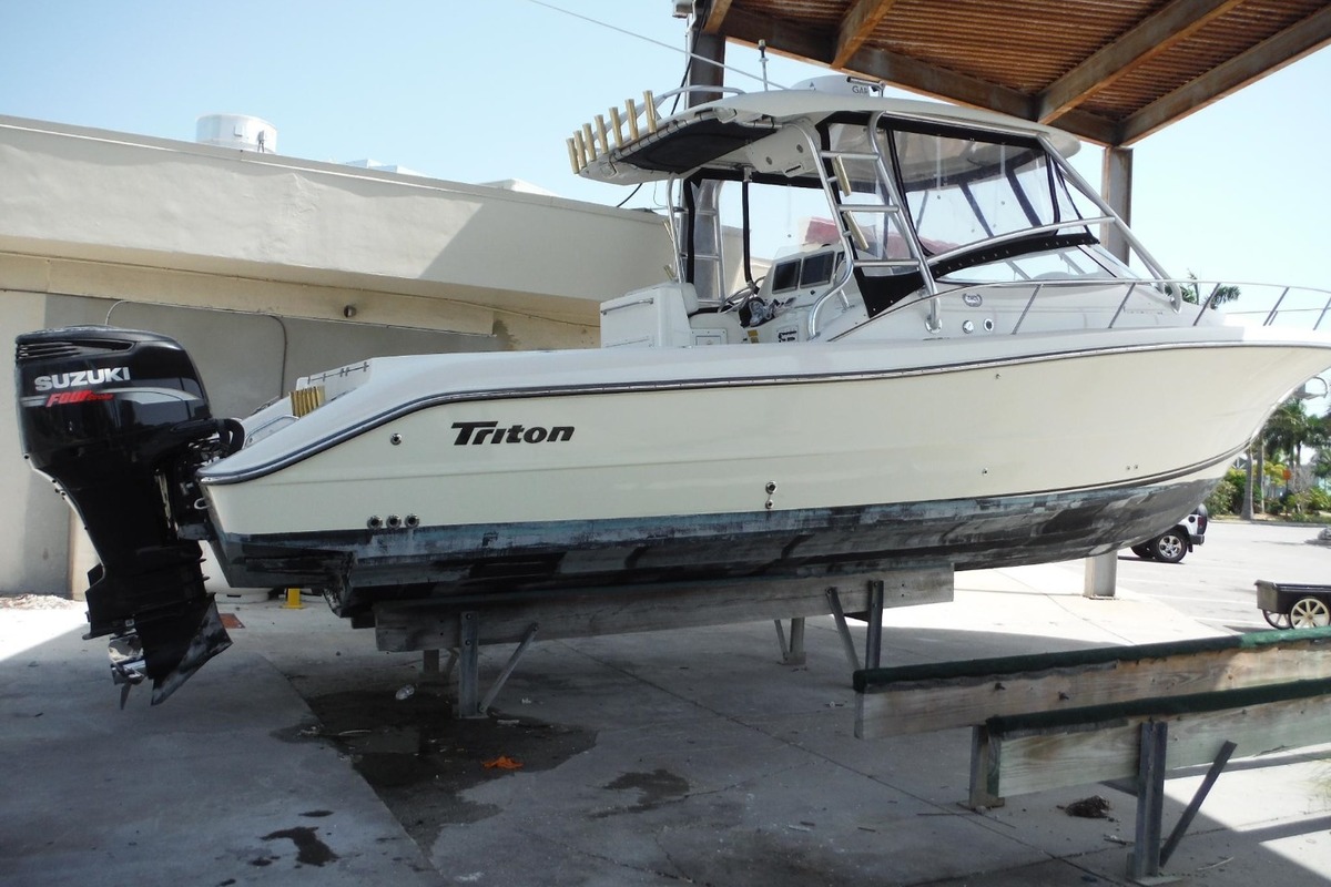 2007 Triton Boats 351 Express, 10