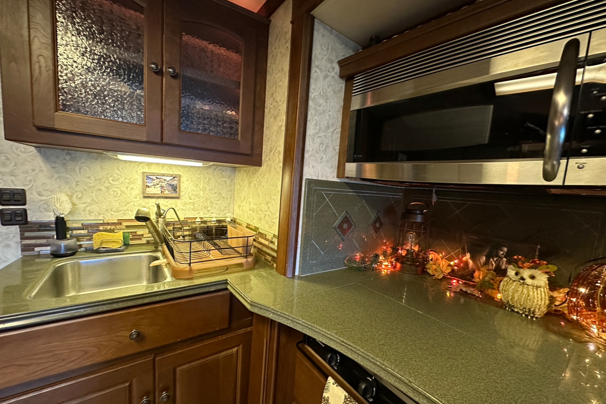 2007 Winnebago Vectra 40FD, 21